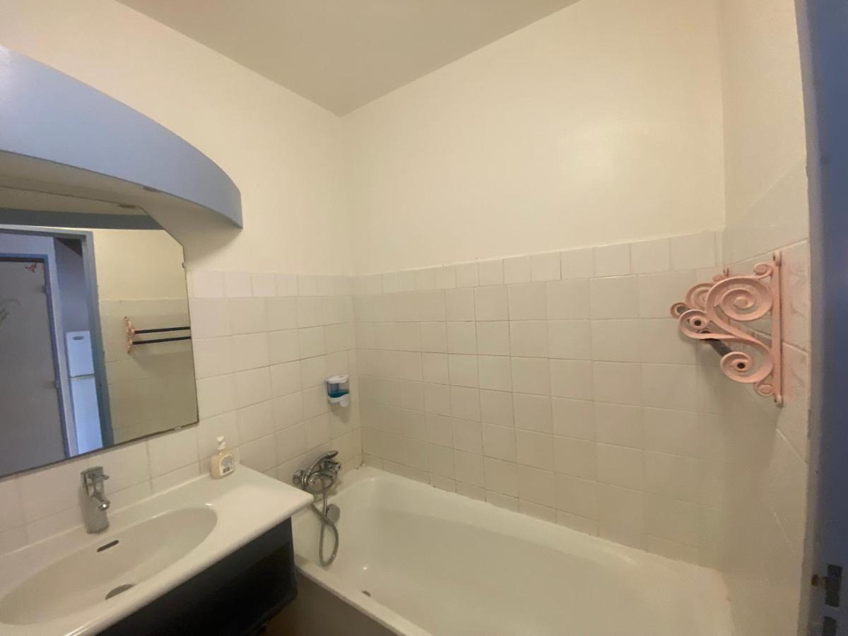 Appartement Tobago Сент-Анн Экстерьер фото