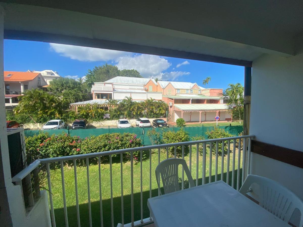 Appartement Tobago Сент-Анн Экстерьер фото