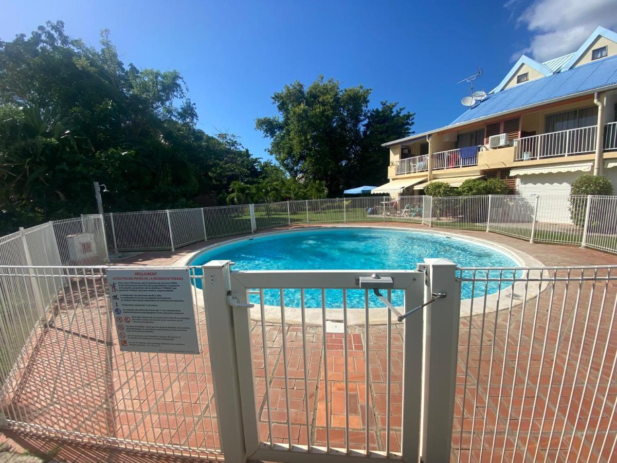 Appartement Tobago Сент-Анн Экстерьер фото